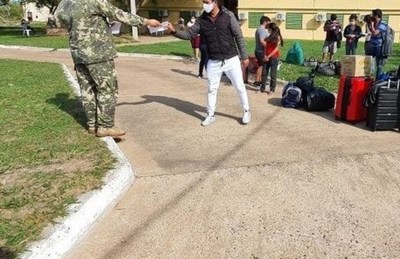 El octavo contagiado es un personal de apoyo contratado por el Ministerio pero no trabaja en el Hospital