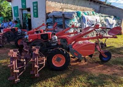 Rodolfo Friedmann entregará hoy elementos de trabajo a productores de Santa Rosa Misiones