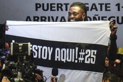 Llegó el último día: Fue un placer Emmanuel Adebayor…