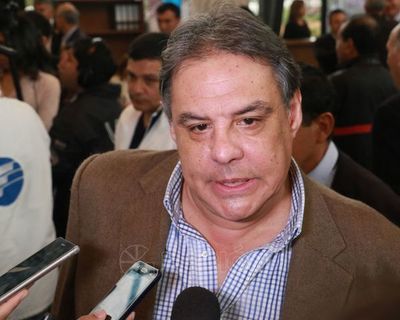 Richer sostiene que en el Congreso "ya nadie está dispuesto" a avalar más préstamos del Estado