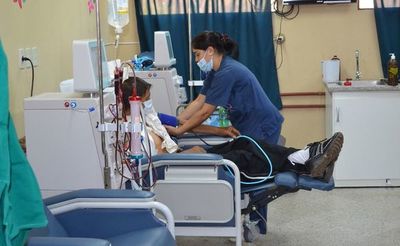 Llegan medicamentos para pacientes dializados que anunciaron manifestación